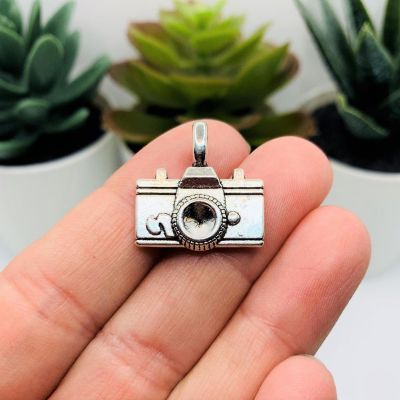 20 Pcs Silver Photographer Camera Charms Image 1