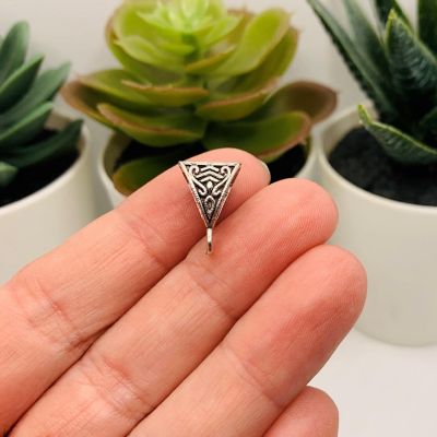 20 Pcs Silver Triangle Jewelry Bails Image 1