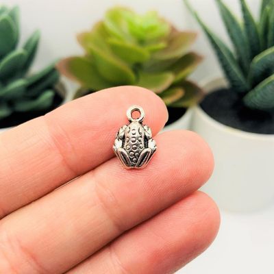 20 Pcs Small Silver Frog Toad Charm Image 1