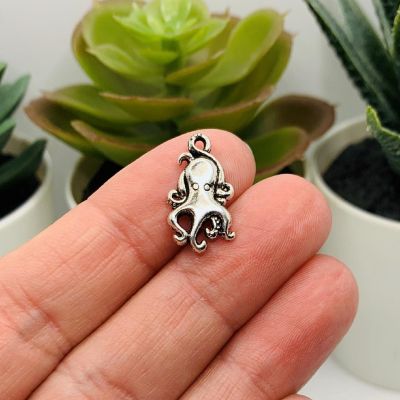 20 Pcs Small Silver Octopus Charms Image 1