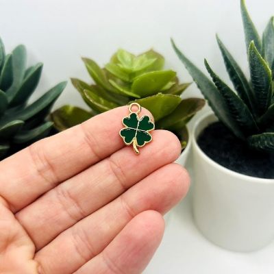 20 Pcs St. Patrick's Day Clover Charms Image 1