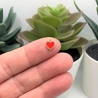 20 Pcs Tiny Red Heart Charms Image 1