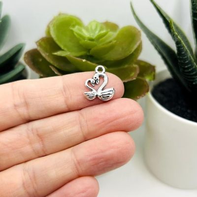 20 Pcs Valentine's Day Swan Charms Image 1