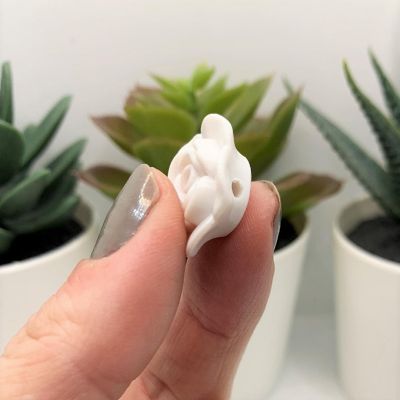 20 Pcs White Chunky Rose Flower Beads Image 1