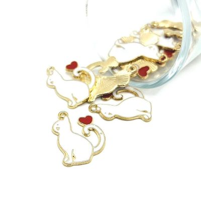 20 Pcs White Enamel Cat with Hearts Image 1