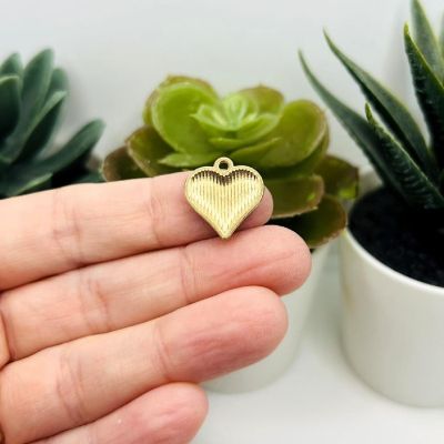 20 Pcs Yellow Heart Charms Image 2
