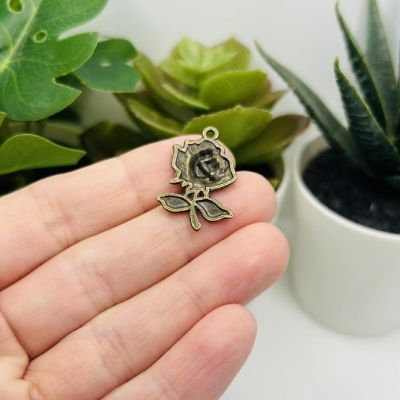 20 Pieces Bronze Rose Charms Image 2