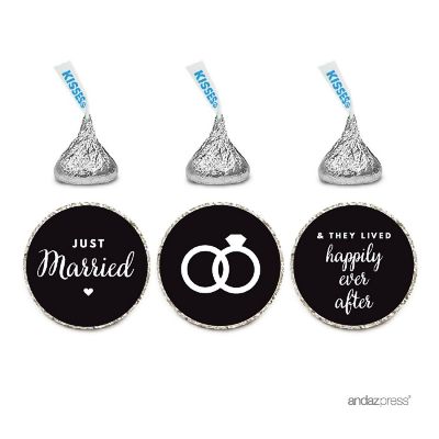 216PK Black Just Married Chocolate Label Image 1