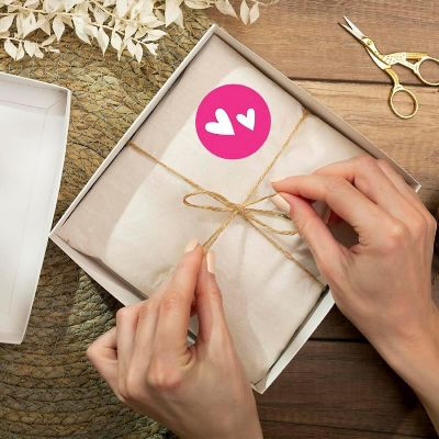 216PK Double Hearts Fuchsia Labels Image 1