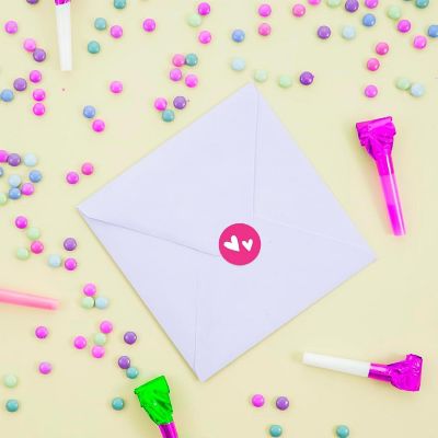 216PK Double Hearts Fuchsia Labels Image 2