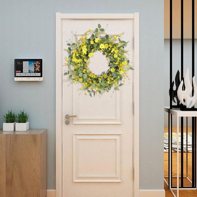 22" Daisy &amp; Wildflower Wreath Image 1