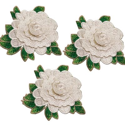 4 1/2"x 5 Yards White Rose Trim Image 2