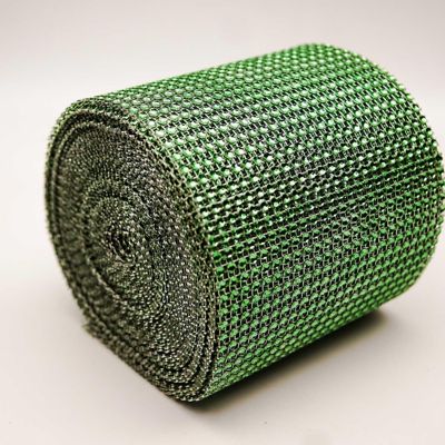 4.5" x 10 yards 24 Rows Emerald Green Diamond Mesh Wrap Image 1
