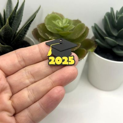 4 Pcs 2025 Graduation Cap Charms Image 1