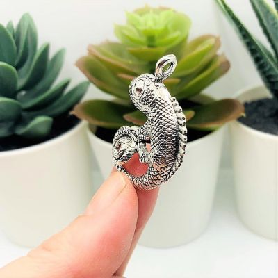 4 Pcs Chameleon Pendant Charms Image 3