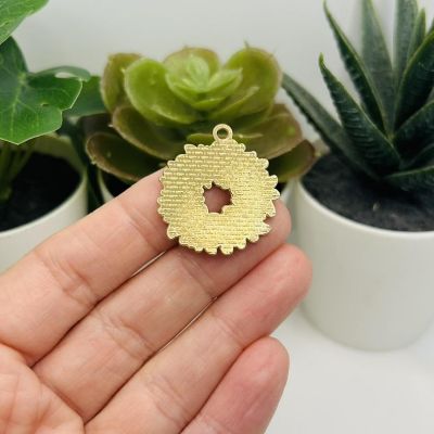 4 Pcs Enamel Christmas Wreath Charms Image 2