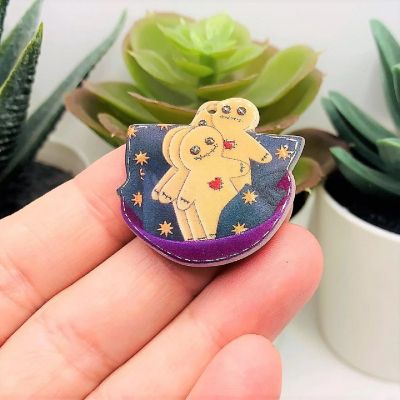 4 Pcs Gingerbread Men in Bowl Pendants Image 1