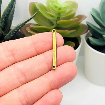 4 Pcs Gold Minimalist Bar Connectors Image 1