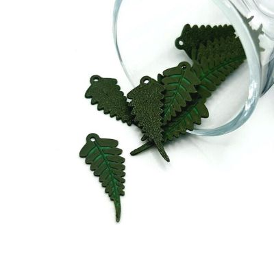 4 Pcs Green Fern Leaf Charms Image 1