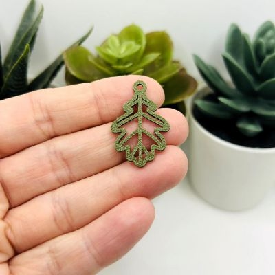 4 Pcs Green Oak Leaf Charms Image 2