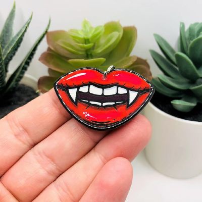 4 Pcs Large Vampire Teeth Pendants Image 2