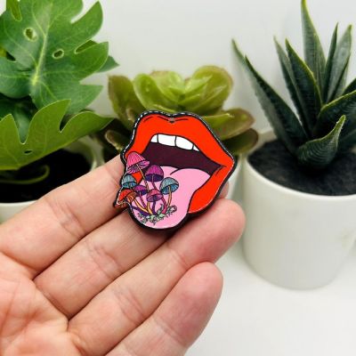 4 Pcs Mouth with Mushroom Pendants Image 2