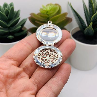 4 Pcs Silver Filigree Diffuser Lockets Image 3