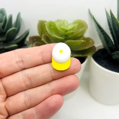 4 Pcs Yellow White Baseball Hat Charms Image 1