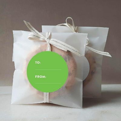 40 PCS KIWI GREEN MODERN TO/FROM LABELS Image 1