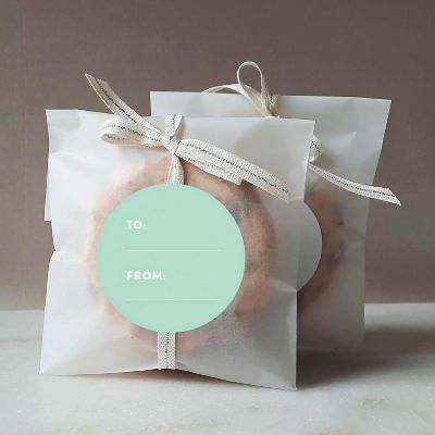 40 PCS MINT GREEN MODERN TO/FROM LABELS Image 1