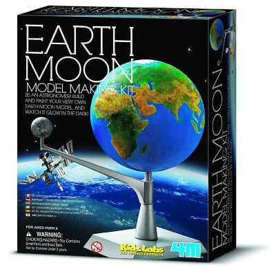 4M KidzLabs Earth and Moon Model Kit Image 1