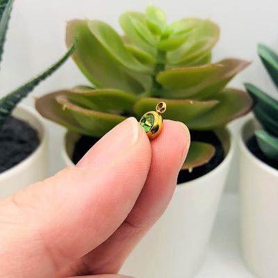 50 Pcs August Green Charms Image 2