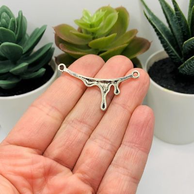 50 Pcs Halloween Blood Drip Connectors Image 2