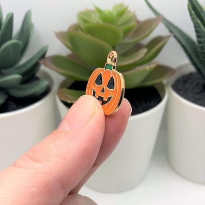 50 Pcs Halloween Pumpkin Charms Image 3