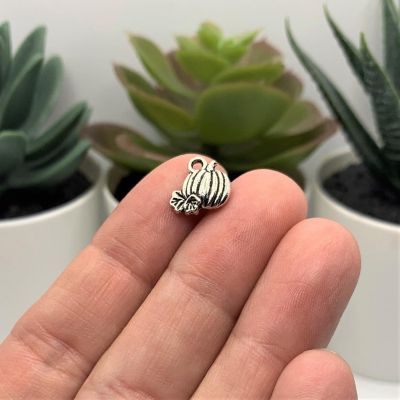 50 Pcs Halloween Small Pumpkin Charms Image 2