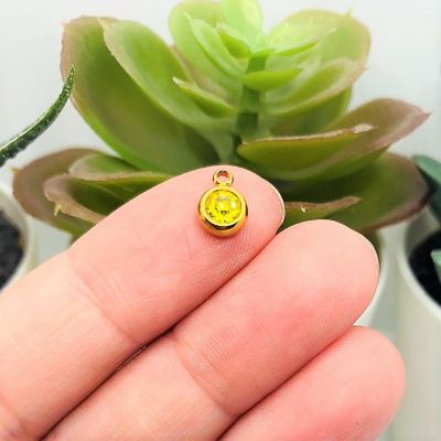 50 Pcs November Yellow Charms Image 1