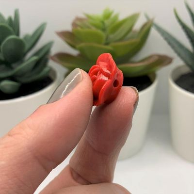 50 Pcs Red Chunky Rose Flower Beads Image 3