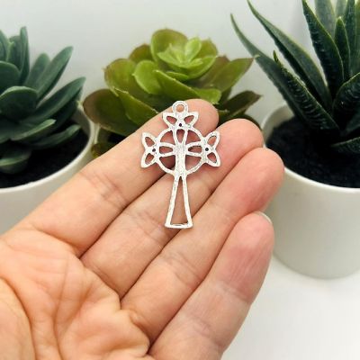 50 Pcs Silver Celtic Cross Pendant Image 2