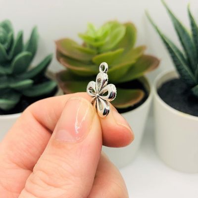 50 Pcs Silver Daisy Flower Charms Image 3