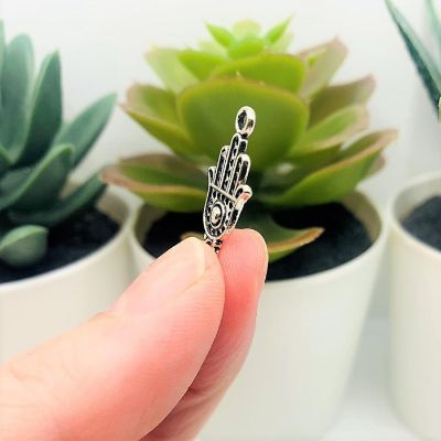 50 Pcs Silver Hamsa Hand Connectors Image 3