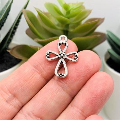 50 Pcs Silver Ornate Cross Charms Image 1