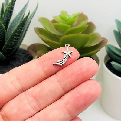 50 Pcs Silver Shooting Star Charms Image 1