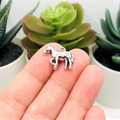 50 Pcs Silver Standing Horse Charms Image 1