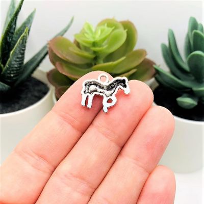 50 Pcs Silver Standing Horse Charms Image 2