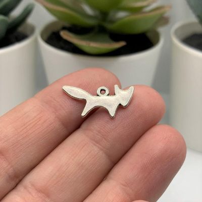 50 Pcs Small Silver Fox Charms Image 2