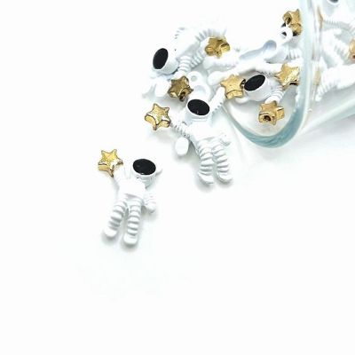 50 Pcs Standing Astronaut Charms Image 1