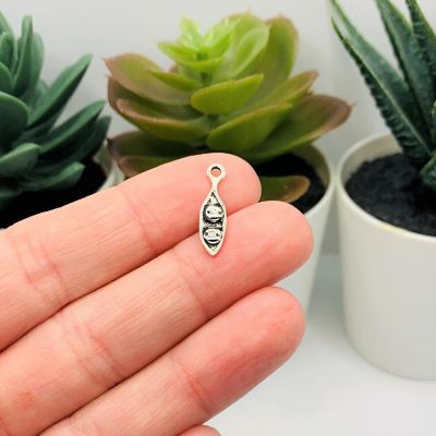 50 Pcs Tiny Silver Peas in a Pod Charms Image 1