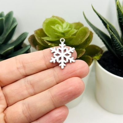 50 Pcs White Enamel Snowflake Charms Image 1