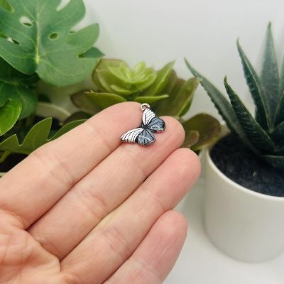 50 Pcs White Striped Butterfly Charms Image 1