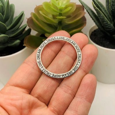 50 Pieces Affirmation Circle Pendants Image 2
